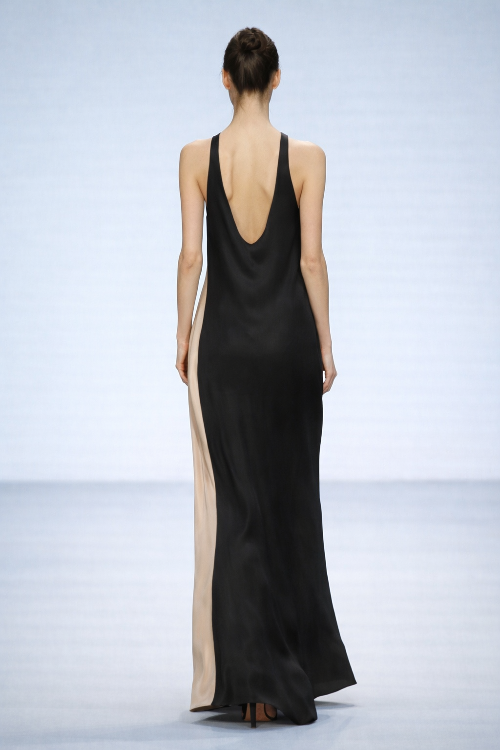 SS26-6008B VESTIDO SOMBRA DORADA
