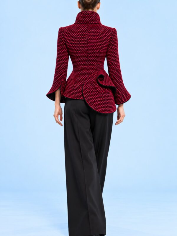 Chaqueta Orbital de Deamo Noblesse, modelo de espalda